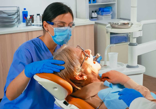 When To Seek An Emergency Dentist In Helotes, TX For Tooth Extraction